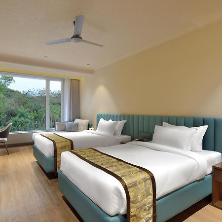 Urbane By Treat Daman Hotel Luaran gambar