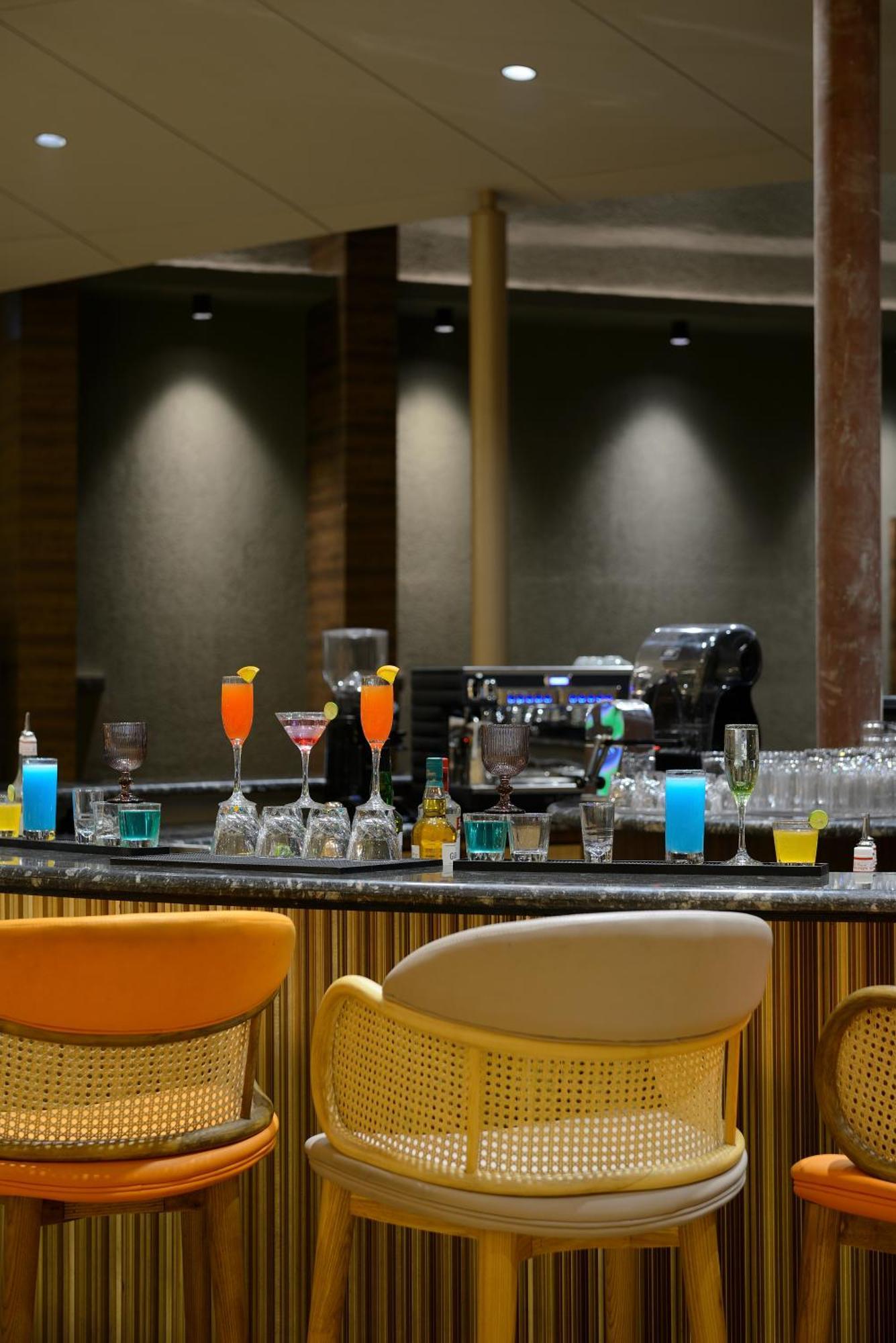 Urbane By Treat Daman Hotel Luaran gambar