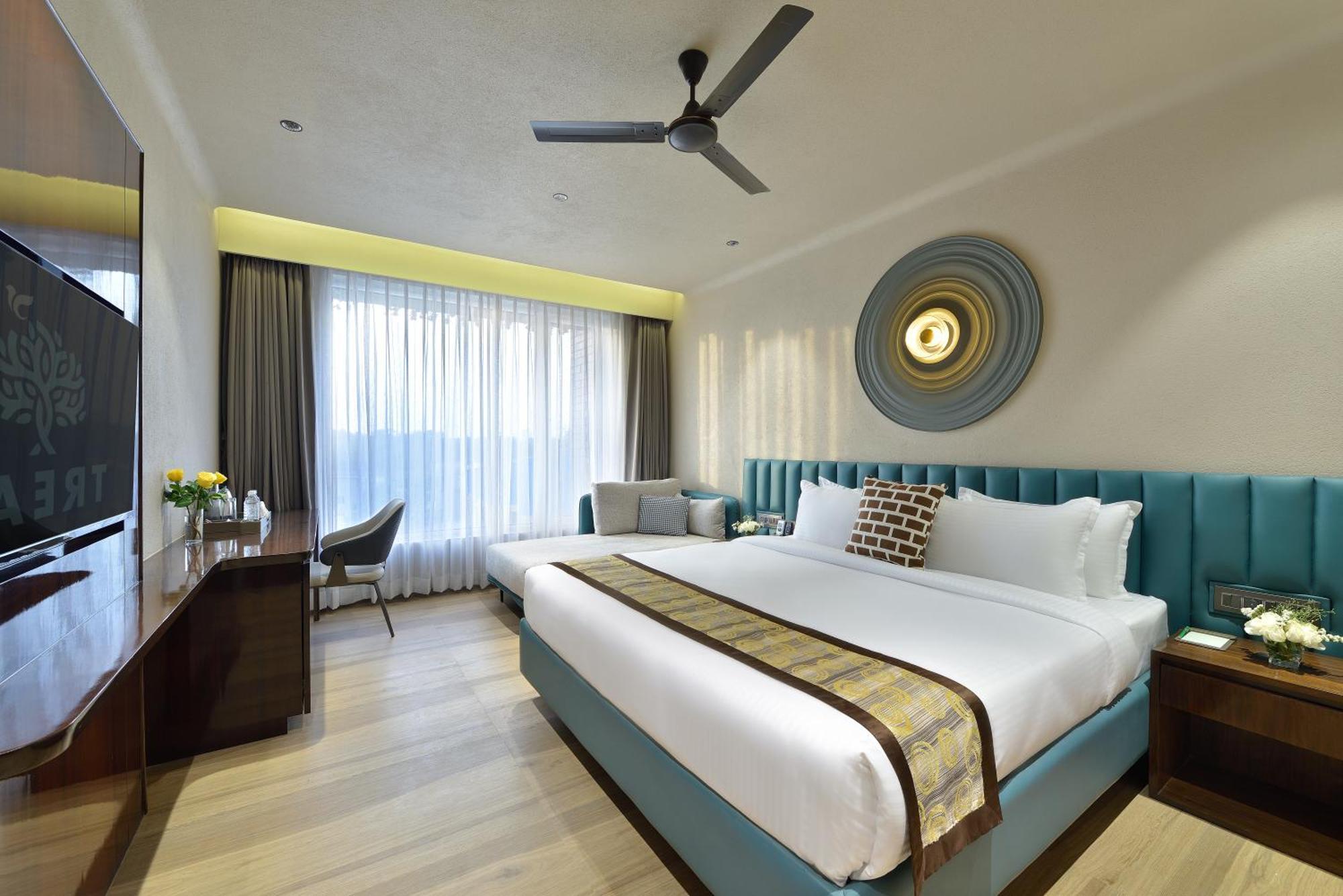 Urbane By Treat Daman Hotel Luaran gambar